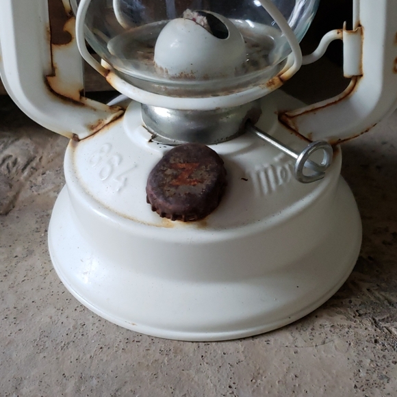 ge Meva #864 Kerosene Lanterns - Picture 8 of 11